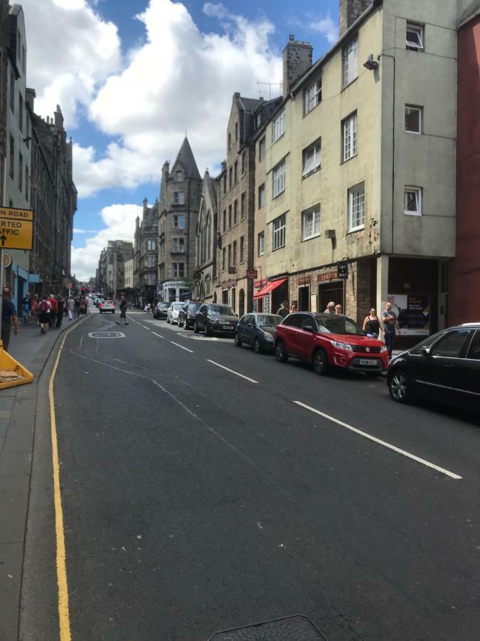 Crags View Apartment On The Royal Mile Édimbourg Extérieur photo